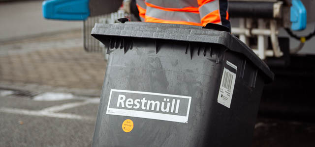 Restabfallbehälter